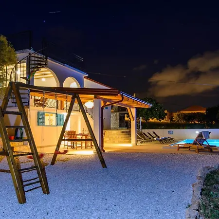 Trogir Flower Holiday home Seget Vranjica