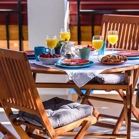 Дом отдыха Trogir Flower