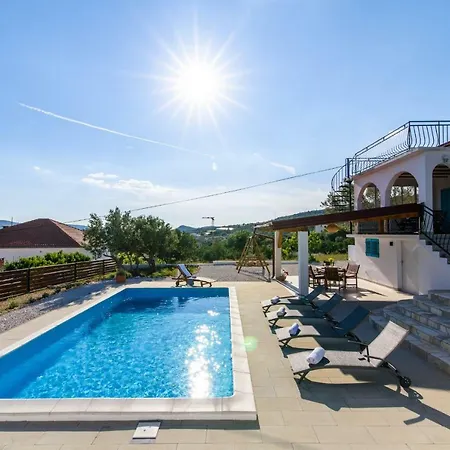 Trogir Flower Сегет-Враница