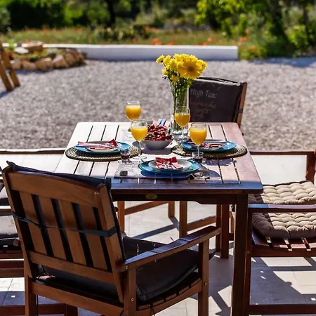 Дом отдыха Trogir Flower